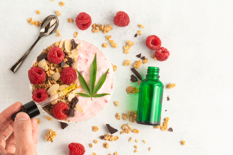 adding cannabis oil to food